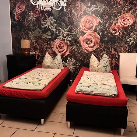 Bauernhof Privatzimmer Hortus Sandrine Gemeinschaftsbad Free Wifi Hausbreitenbach Exteriör bild